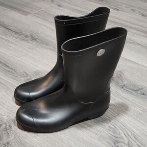 ⛔️HP 11/5⛔️UGG Black Calf Rainboots